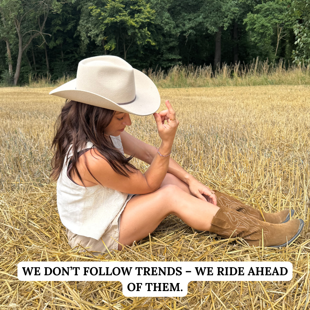 Coahulia - Western Hut für Frauen mit Fedora Krone aus 100% premium Wollfilz - Farbe creme - Sommerhut, Winterhut, Westernstil - gehärtete nach obergebogene breite Krempe - Countrystil, Westernstyle für Frauen - handgefertigt in Portugal.