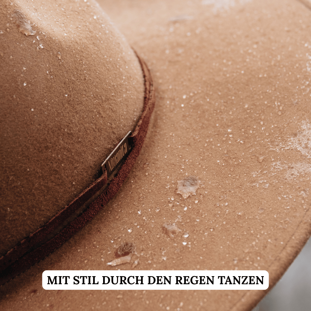 Camel Farbender Fedora Hut mit Leder Hutband für Frauen - Model Campeche No.02 | brauner Fedora Damenhut aus Wolle | Nimanita Hats & Accessoires - Hüte für Frauen