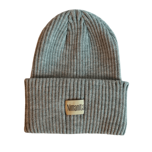 Beanie für Frauen in der Farbe Grau | Mütze für Frauen in Farbe Grau | Modell Nima Beanie Grau | Wintermütze | Winter Beanie | 100% Acryl | made in Europe | Nimanita Hats & Accessoires - Hüte für Frauen