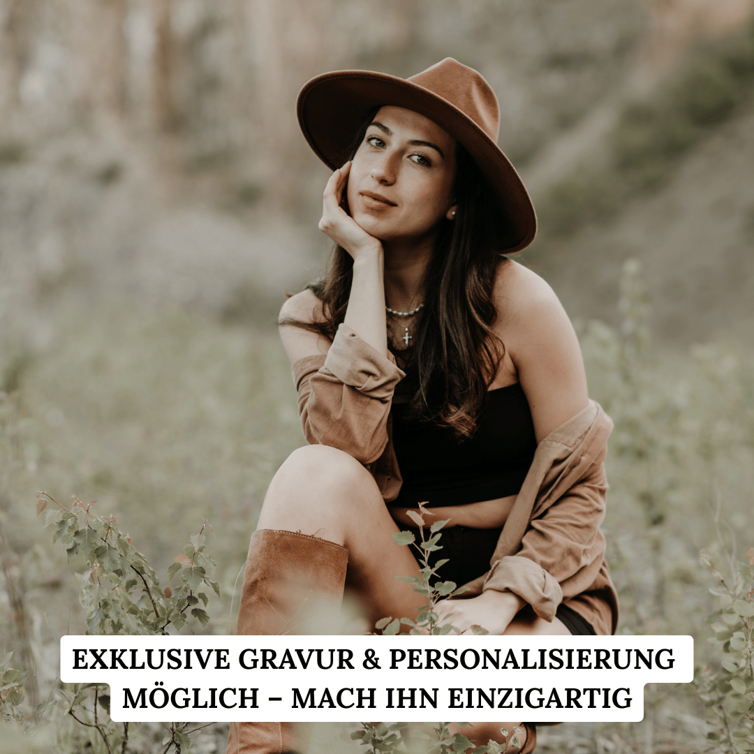 Palenque No.02 | Brauner Fedora - Travel Collection - faltbar & wasserabweisend - breite Krempe_ Hut für Frauen | Nimanita Hats & Accessoires | Hüte für Frauen_ Credit Nora Rahel Photography