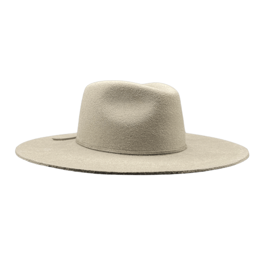 Sinaloa | Fedora Hut für Frauen in der Farbe Safari - Fedora Damenhut mit breiter und steifer Krempe - Nimanita Hats &Accessoires - Hats for strong women - Hüte für Frauen - heller Fedora Hut