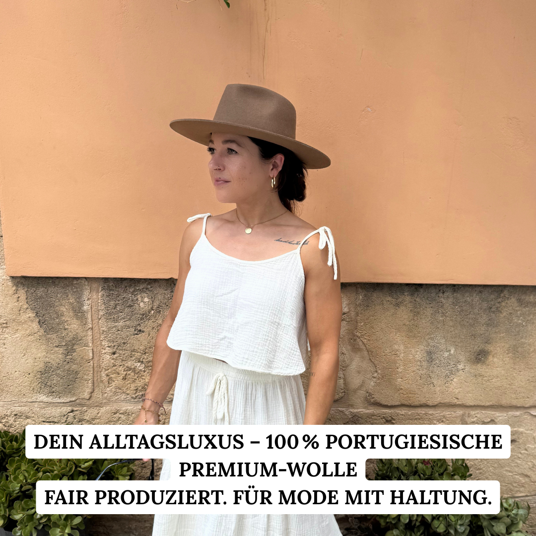 Colima - brauner Fedora Hut für Frauen mit steifer & gerader Krempe - Wollfilz Damenhut in Desert Brown - Nimanita Hats & Accessoires - Hüte für Frauen