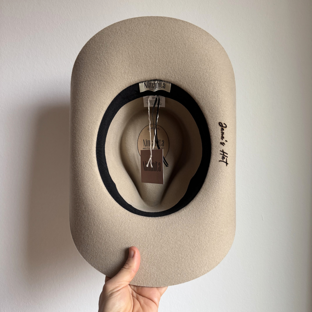 Personalisierter Westernhut mit Fedora Krone für Frauen - Hut Personalisierung Nimanita - Hats for strong Women - Hut mit Gravur - Pyrographie - Hut Modell Coahuila