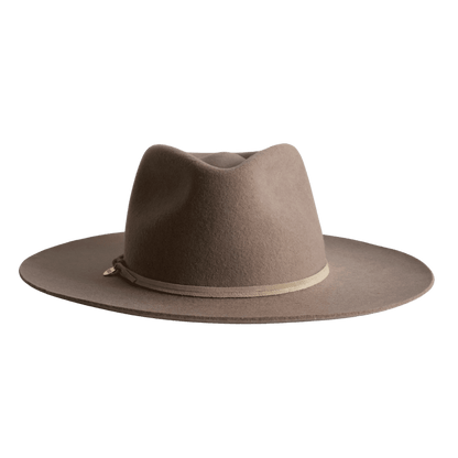 Grauer Fedora Hut für Frauen aus 100% Wolle mit beigem Leder Hutband | Fedora Damenhut Farbe Nutria | Model Puebla | Nimanita Hats & Accessoires - Hüte für Frauen