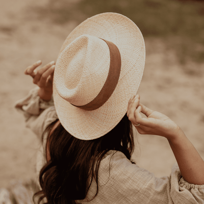 Fedora Strohhut für Frauen | Damenhut | Damenstrohhut | 100% Iraca Palme | Sommerhut für Frauen | breite Krempe